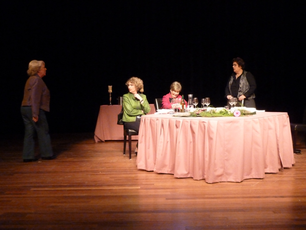 281   25-11-2010 't GAT Nu even niet Nu even wel 2 Foto Johan vd Laar© 070