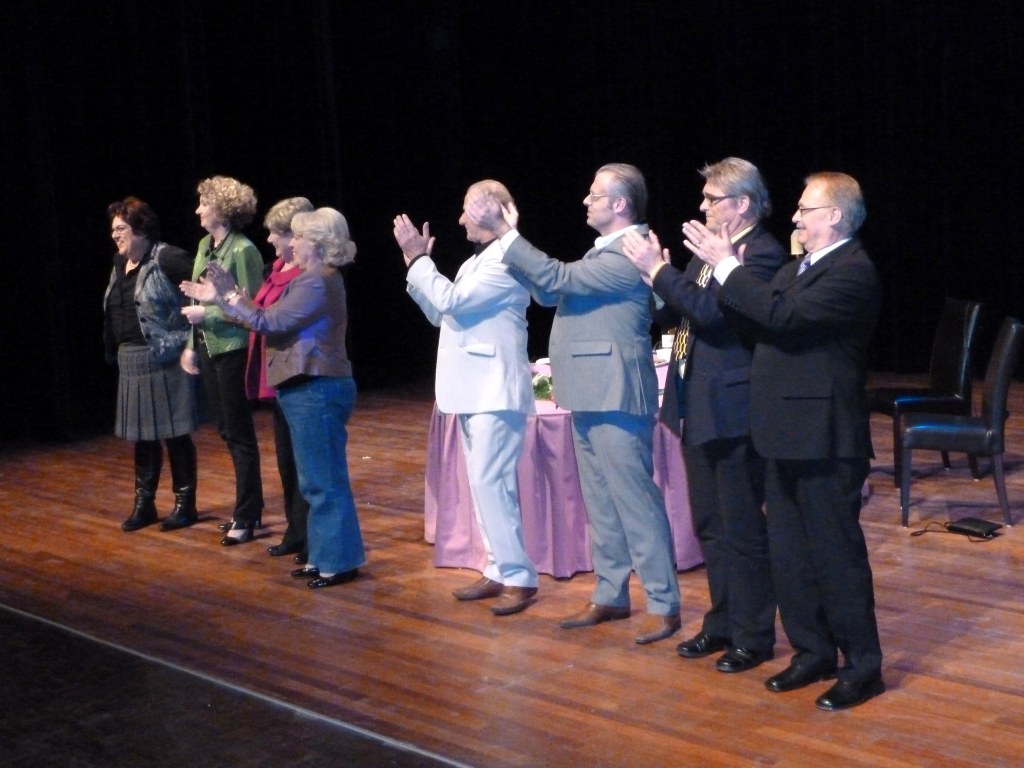 292   25-11-2010 't GAT Nu even niet Nu even wel 2 Foto Johan vd Laar© 083